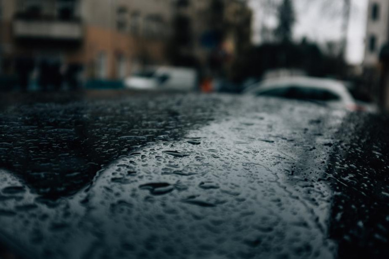 rain-drops-on-a-car