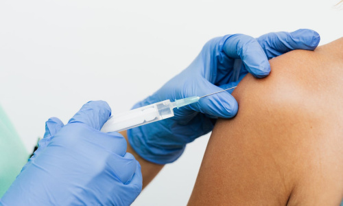 pexels-karola-g-5207020