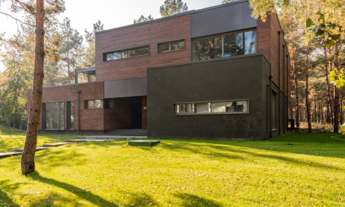 pexels-artbovich-7598371